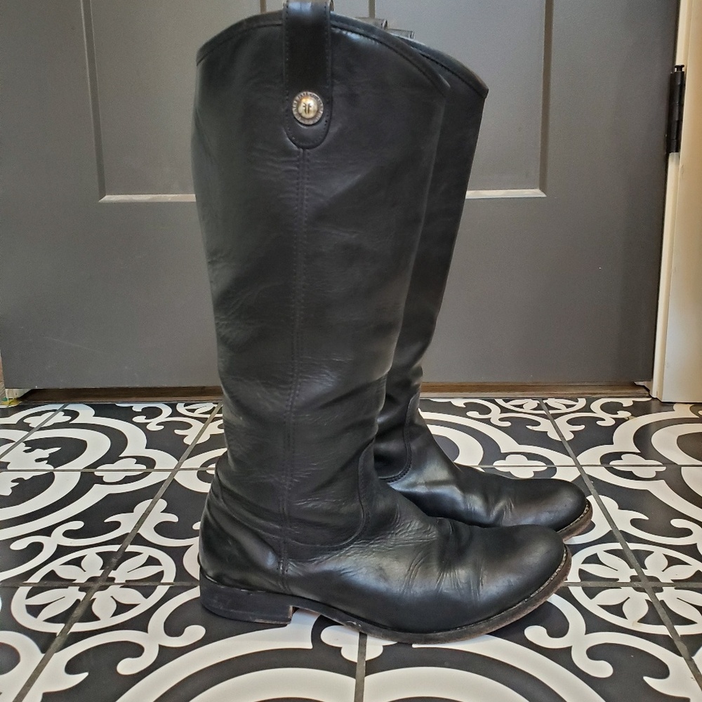 Black Frye boots size 7 (actual 8 but fits 7)